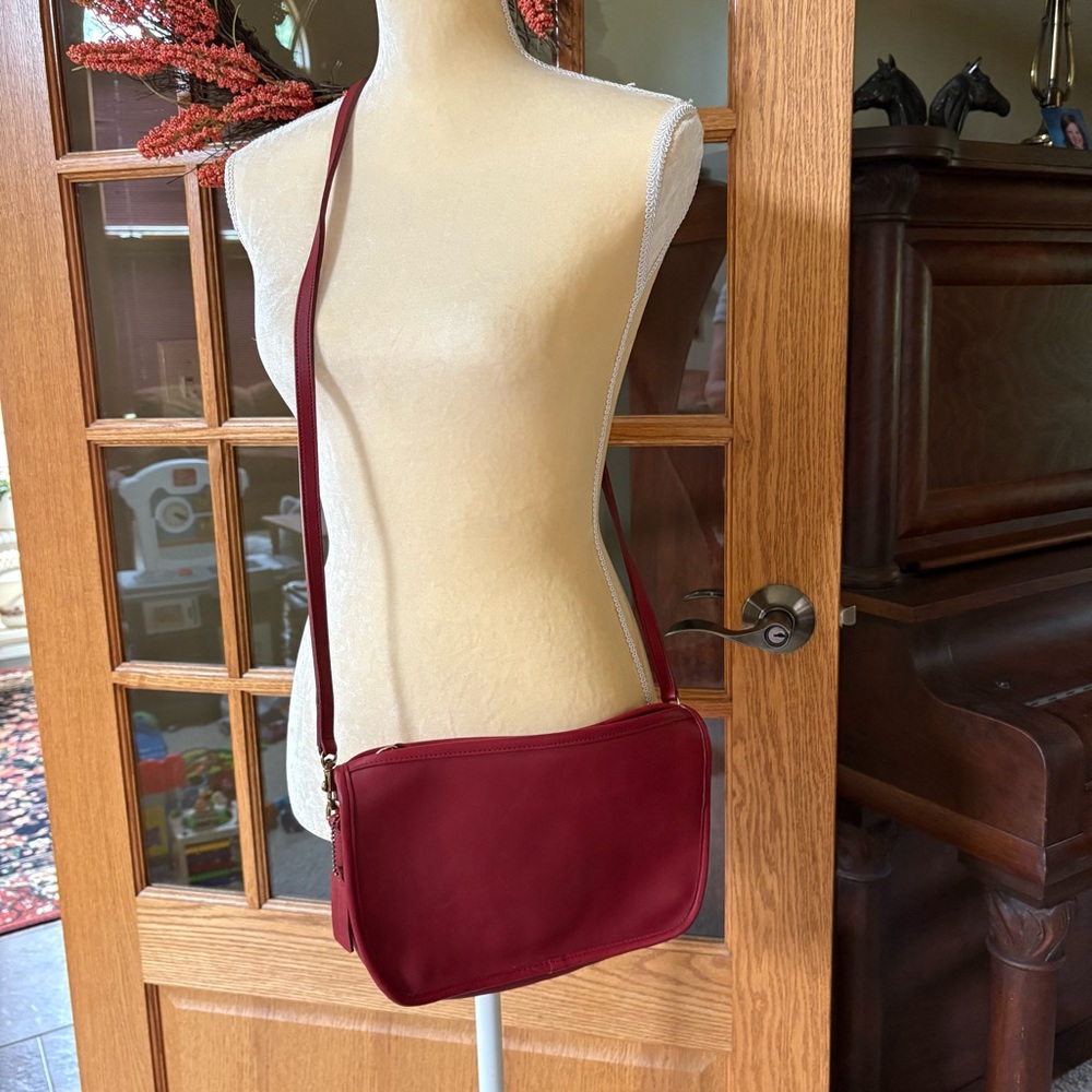 Vintage Coach Purse Mitchell 9968 Crossbody Red Leather USA